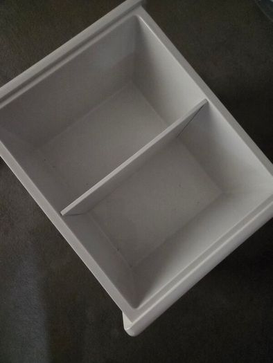 Lovely bathroom stool with storage