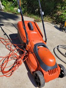 Electric push mower Flymo