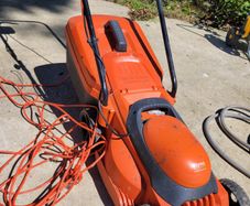 Electric push mower Flymo