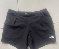 The North Face shorts size M 12UK