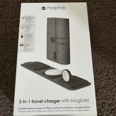 Mophie 3 in 1 wireless charger
