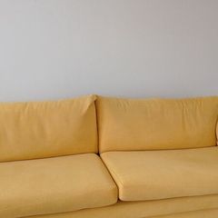 FREE Sofa in very good condition to take away