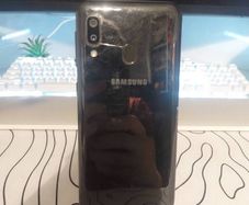 Samsung Galaxy A20 (SM-A202F) Phone - For Parts or Repair