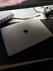 M2 MacBook Pro 2022 16gb Ram