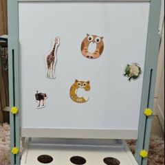 Kids Magnetic and chalk board
