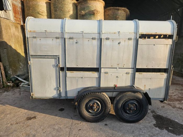 Cattle box
