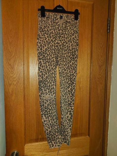 Leopard print jeans