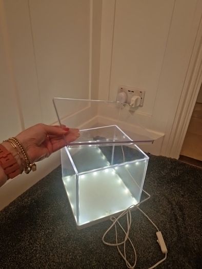 Light box