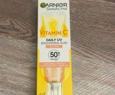 Garnier Vitamin C Daily UV Brightening Fluid Sheer Glow, SPF50+