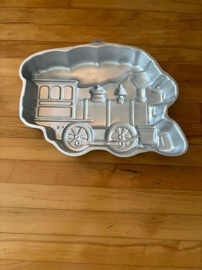 Wilton Train cake tin