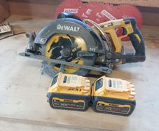 DeWalt