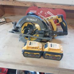 DeWalt