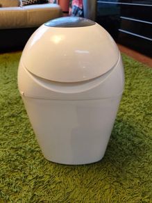 Tommee Tippee Sangenic nappy bin