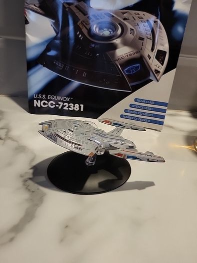star trek eaglemoss uss equinox