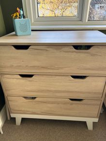 Mamas and Papas Cot bed and drawer