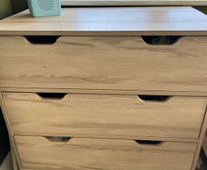 Mamas and Papas Cot bed and drawer