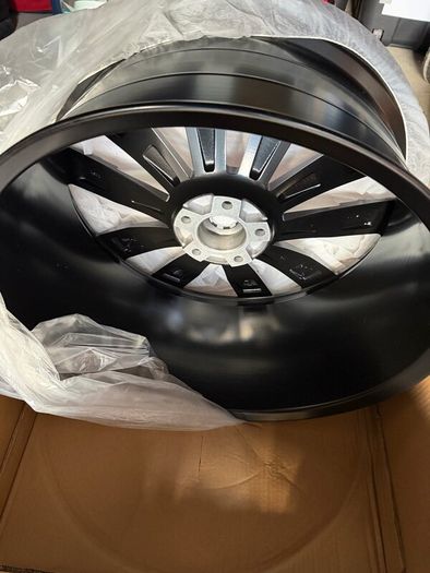 Urban 22 Defender Alloys only x2 Brand new
