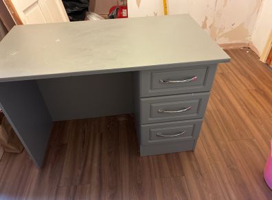 Dressing table grey
