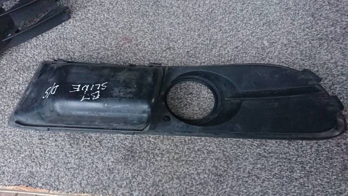 Genuine Audi a4 b6 b7 saloon estate floor mats carpet. Three spoke s-line multy function steering wheel airbag glove box etc.. Parts breaking