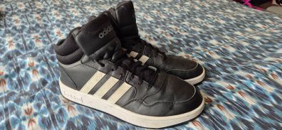 Adidas high tops men's size 10 unisex