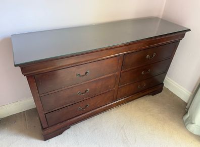 Chest of Drawers with Glass Top