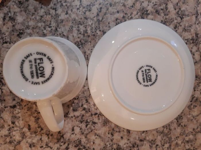 2x cup & saucer