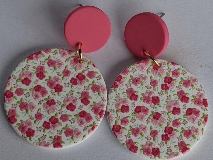 Pink & White Blossom Motif Round Earrings