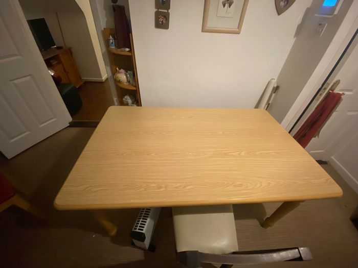Kitchen dining table