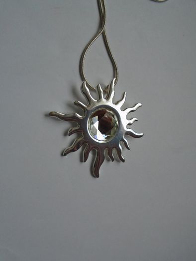 Necklace, Jewellery, Sunburst necklace.