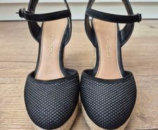 Woven wedge sandals
