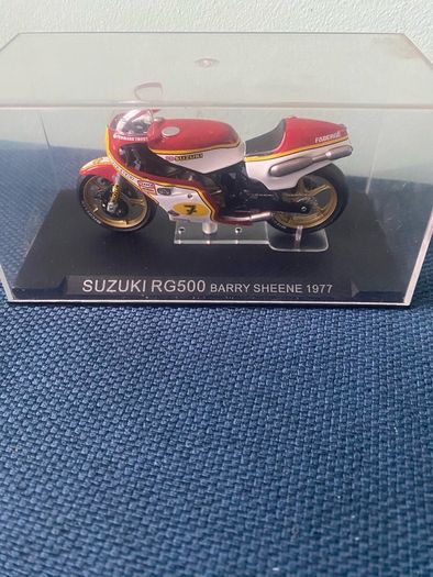 Suzuki RG500 Barry Sheena 1977