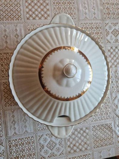 vintage ceramic soup serving vase