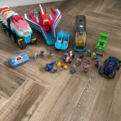 Selection of Paw patrol vehicles & toys