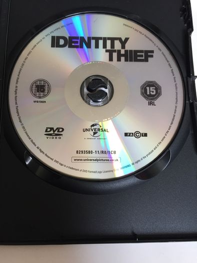 Identity Thief [2013] Jason Bateman, Jon Favreau, Amanda Peet, Robert Patrick & Melissa McCarthy [Movie DVD]