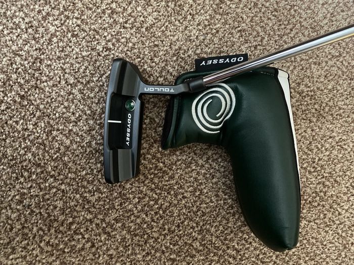 ODYSSEY Toulon 35" Putter