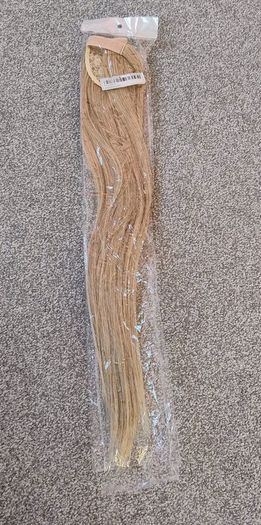 BNIP Blond Ponytail Hair Extension