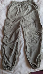 Cargo trousers age 9-10