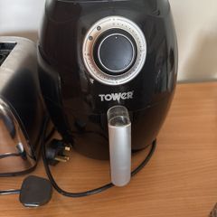 Tower Airfryer & Russell Hobbs Toaster Only used for Gluten Free