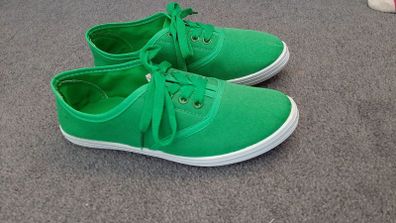 Ladies Canvas Shoes