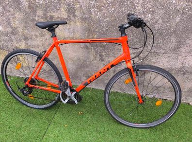 23" Giant Hybrid Bike