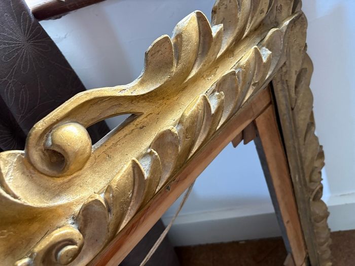 gilded wooden picture frame