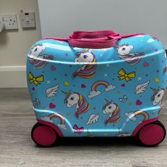 kids ride along suitcase