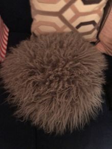 Seat Cushion, Luxurious Fur Chair Pad Super Soft Car Seat Cover Non-Slip Natural Wool Rugs Office Desk Chair Stool Cushion