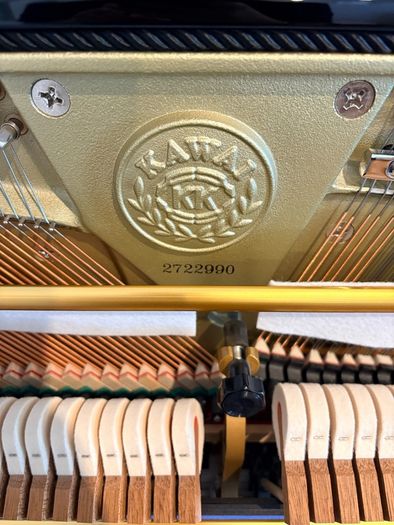 KAWAI K500 Upright Piano