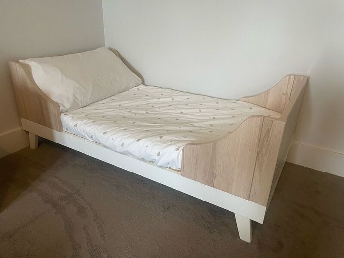 Cot/Bed