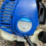 Hyundai HYT2622 hedge trimmer 2 stroke light use Image 2