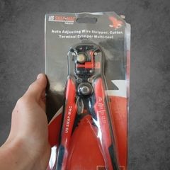 US Snap-Mac Automatic Wire Stripper, Cutter & Crimper 3-in-1 Multi-Tool