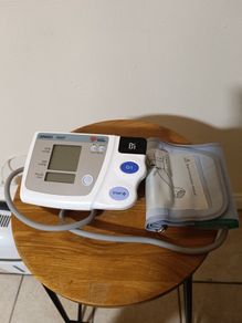 Device for measuring pressure Omron 705IT