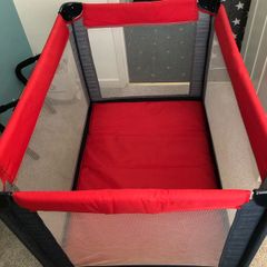 Travel cot