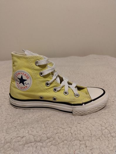 Converse All Stars Hi Tops Trainers